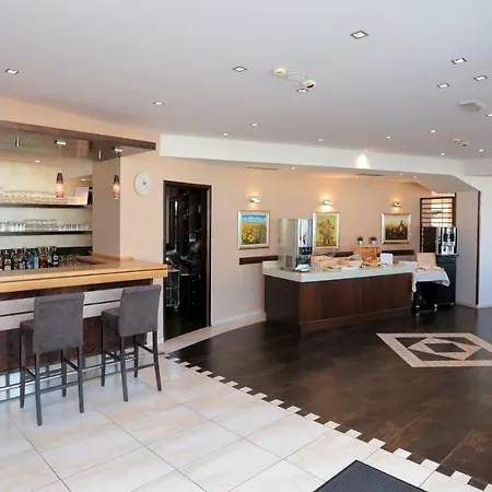 As Отель Сплит